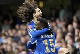 安卓apk-曼城遭遇两连败：卫冕冠军困境重重(全队掉线!曼城状态全无21连胜终结 被曼)